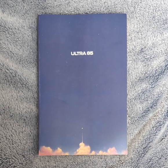 Other - Book - Ultra 85 by Logic